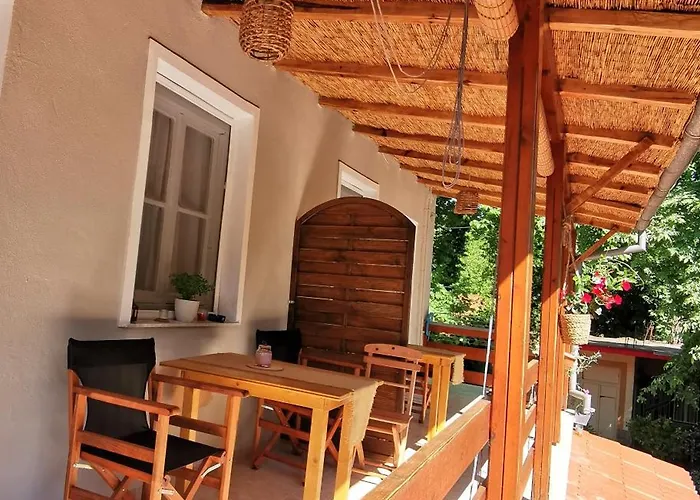 Sotiria Kókkinon Nerón