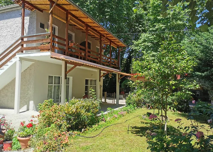 Sotiria * Kókkinon Nerón